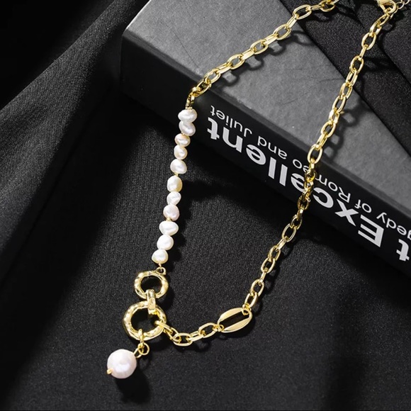 Pearl Choker Necklace - Picture 4 of 5